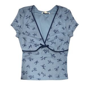 Aeropostale Women's Mesh Short Sleeve V-Neck Floral Crop Top - Light Blue